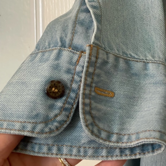 Click Color Me Cotton Long Sleeve, Collared Button Down in Denim, Made of Tencel - Picture 8 of 12